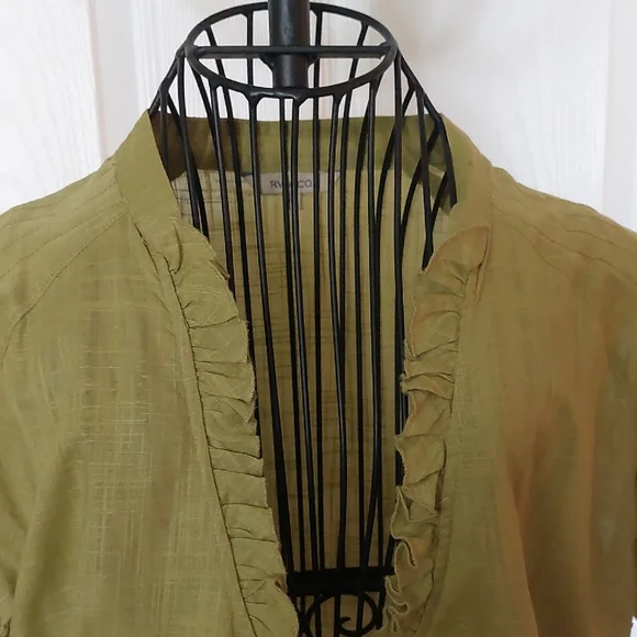 RW&CO. Size L,Olive Ruffle Front Blouse, 100% Cotton - Picture 1 of 7